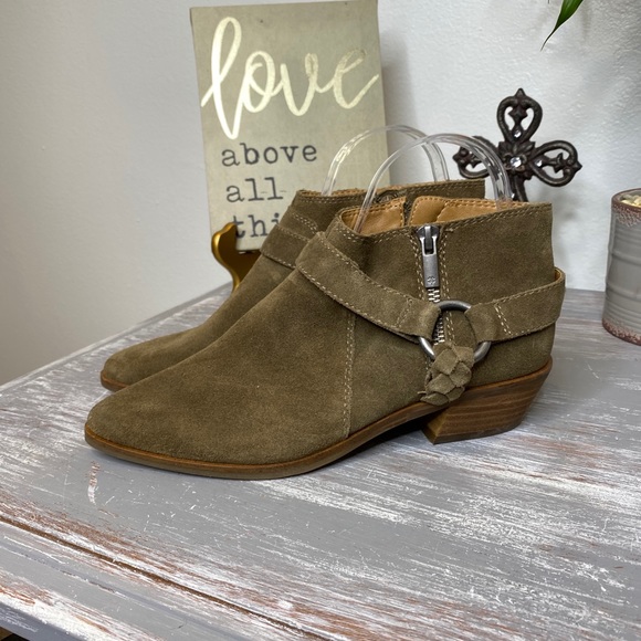 Lucky Brand Enitha Olive green pointed toe suede ankle boots booties 7M - Picture 11 of 11